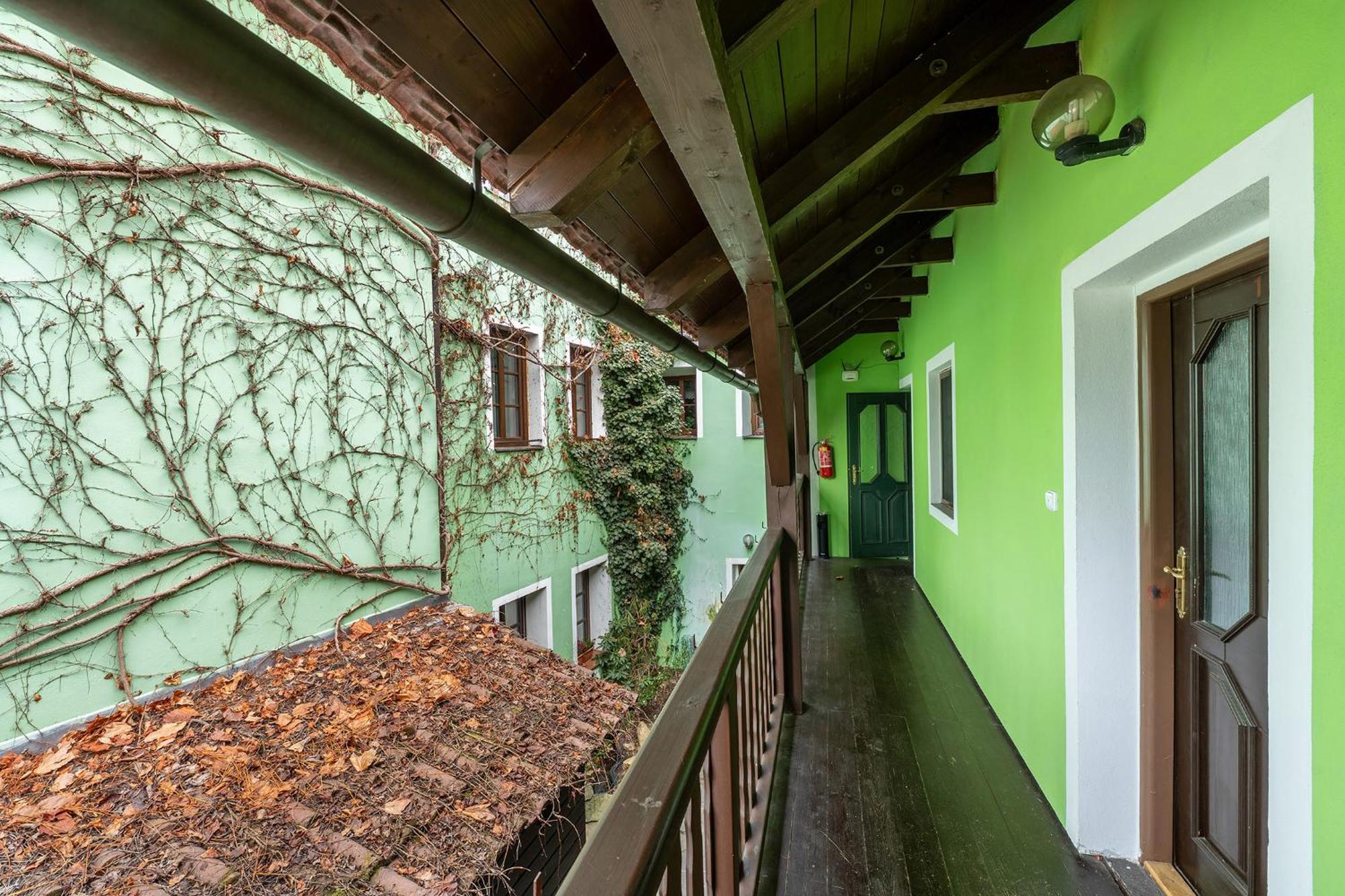 Rodinny Hotel Myslivna Třeboň Eksteriør billede