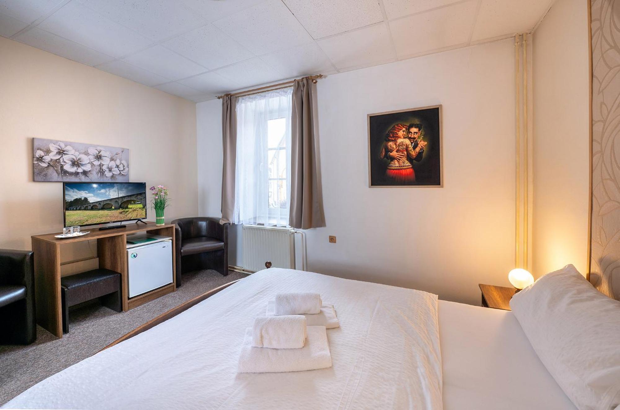 Rodinny Hotel Myslivna Třeboň Eksteriør billede