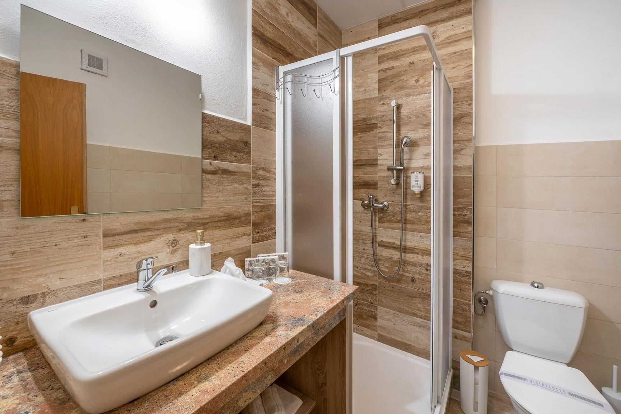 Rodinny Hotel Myslivna Třeboň Eksteriør billede