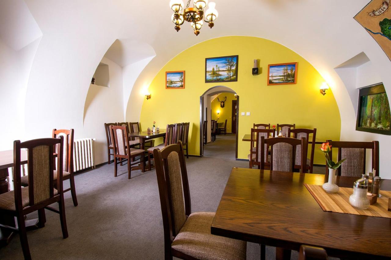 Rodinny Hotel Myslivna Třeboň Eksteriør billede