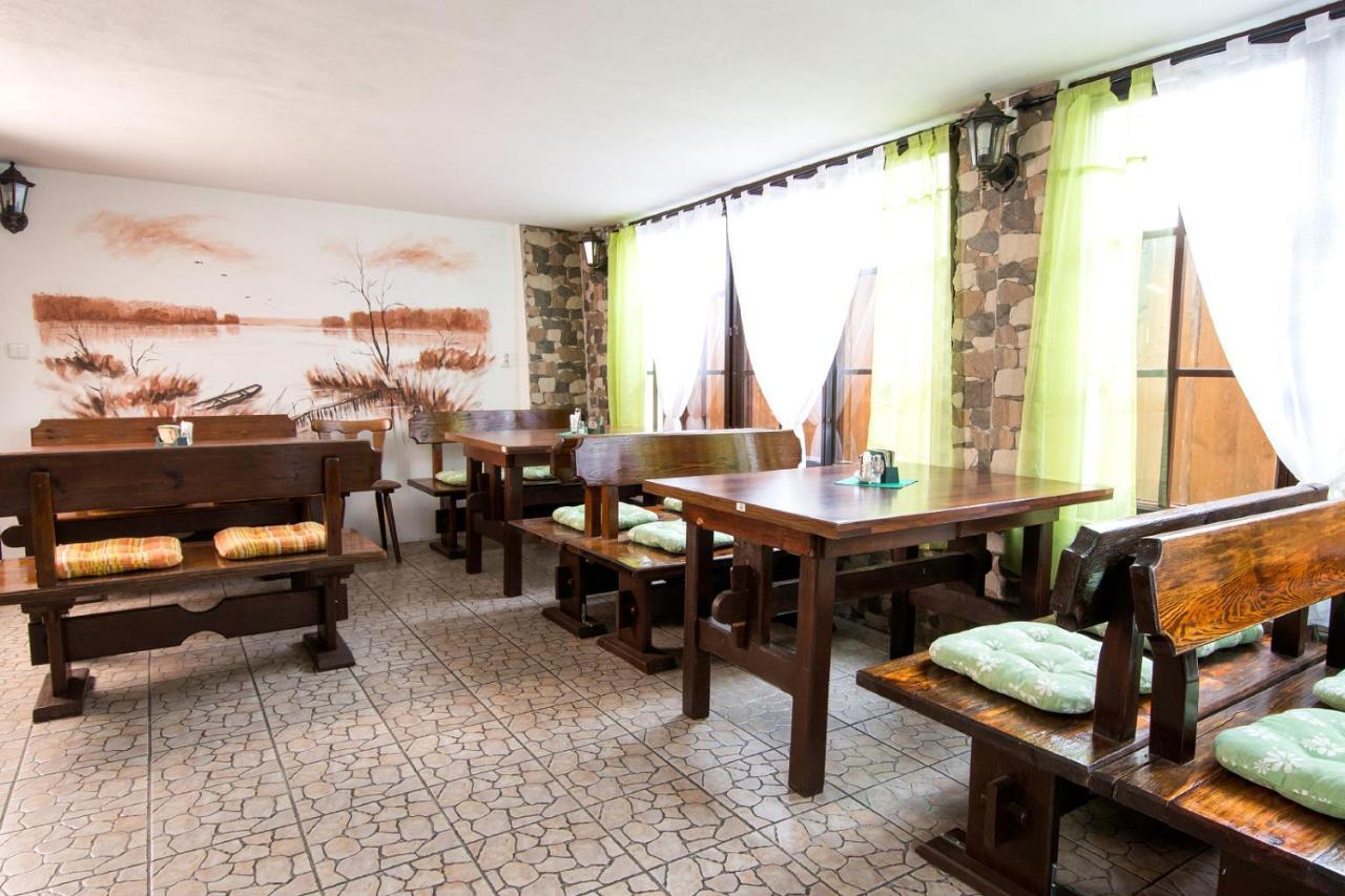Rodinny Hotel Myslivna Třeboň Eksteriør billede
