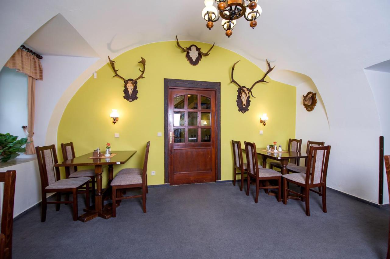 Rodinny Hotel Myslivna Třeboň Eksteriør billede